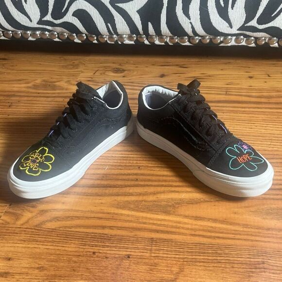 Vans Old Skool Cultivate Care Classic Embroidered Black Sneakers Kicks - Picture 3 of 11